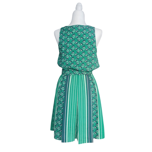 Collective Concepts Chic Green Patterned Sleeveless Dress - Picture 5 of 8